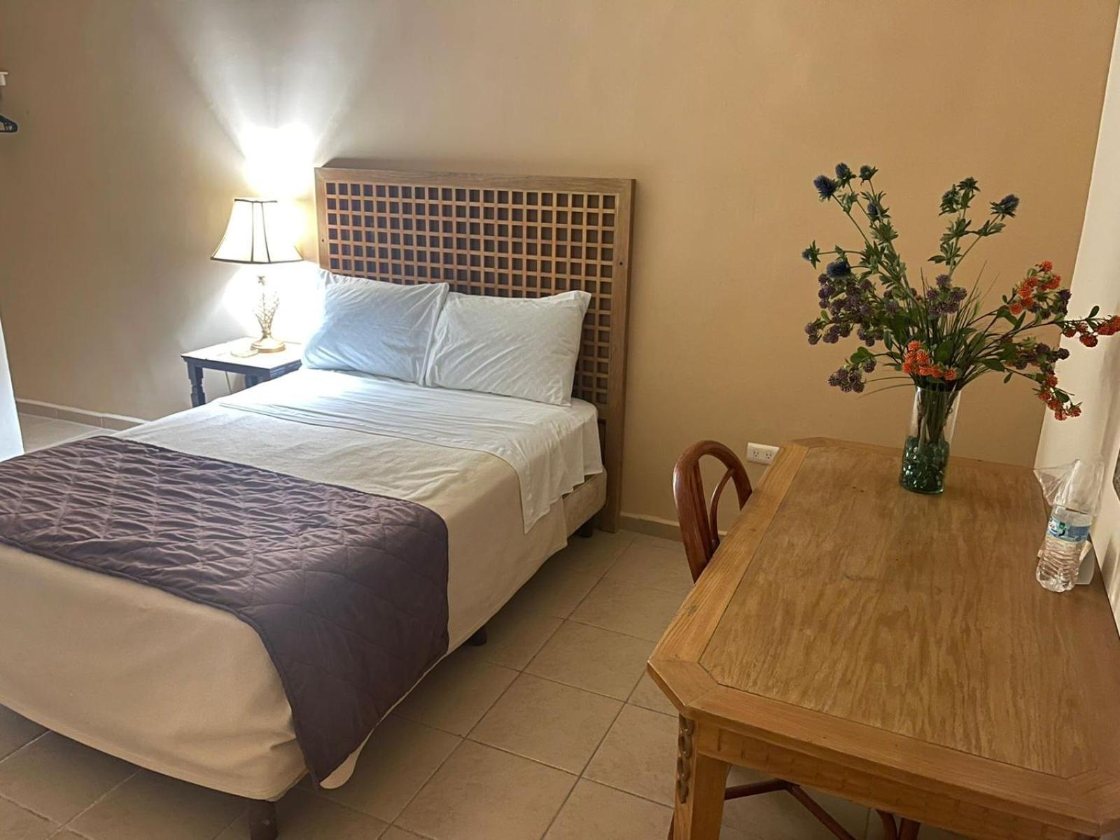 Hotel El Dorado Sabinas Екстериор снимка