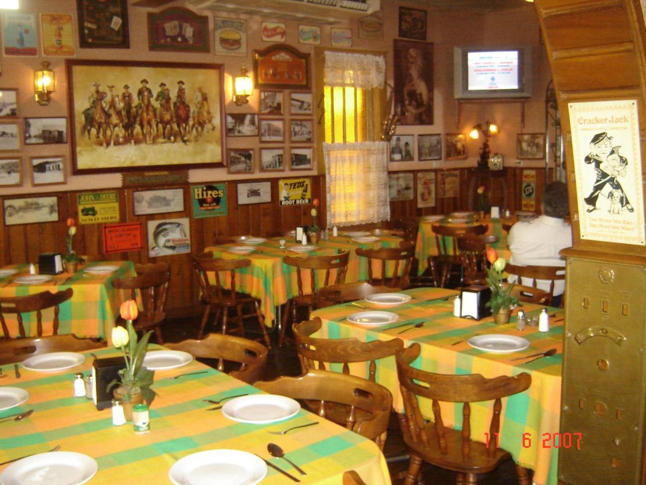 Hotel El Dorado Sabinas Екстериор снимка